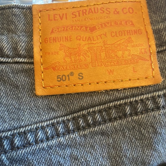 NEW Levi’s 501 Skinny crop gray - Picture 4 of 9